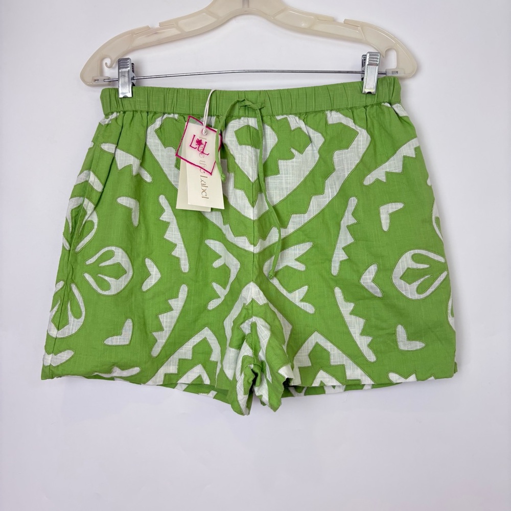 NWT Love the Label Juliet Shorts in Opaline Green White Applique - Picture 3 of 8